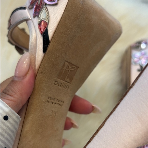 BALLIN Vintage Pink Satin Floral Metallic Heels Size 39 - Picture 6 of 16